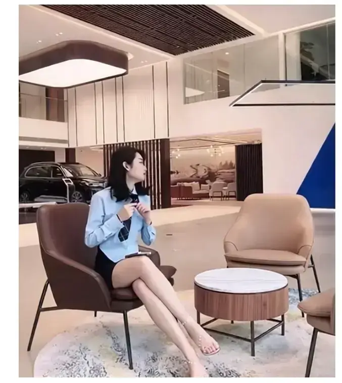《佳木斯新玛特迪桑特女销售事件》相关资源图片