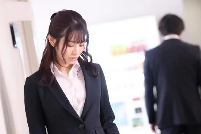 《和部长一起去出差旅》资源下载-日本电影高清中字完整版在线观看-伦理片免费播放无广告